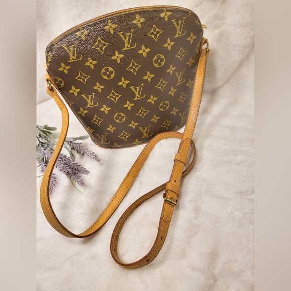 Authentic Louis Vuitton Drouot Crossbody shoulder bag - Picture 8 of 16